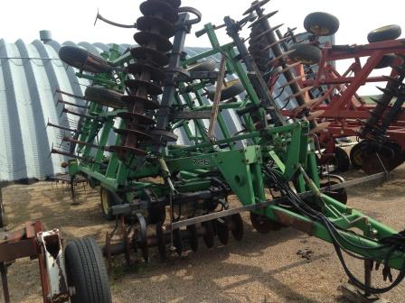 JD 726 26’ 5 Bar Harrow Field Finisher Ser. #H00726X000774, Walking Tandem, 17” Blades