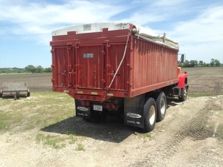 Ford 9000 Vin#190KVS06811, 2 Stick 5X4 Transmission, 477 V8, 20’  Brehmer Box w/Scott Hoist, Roll Ta