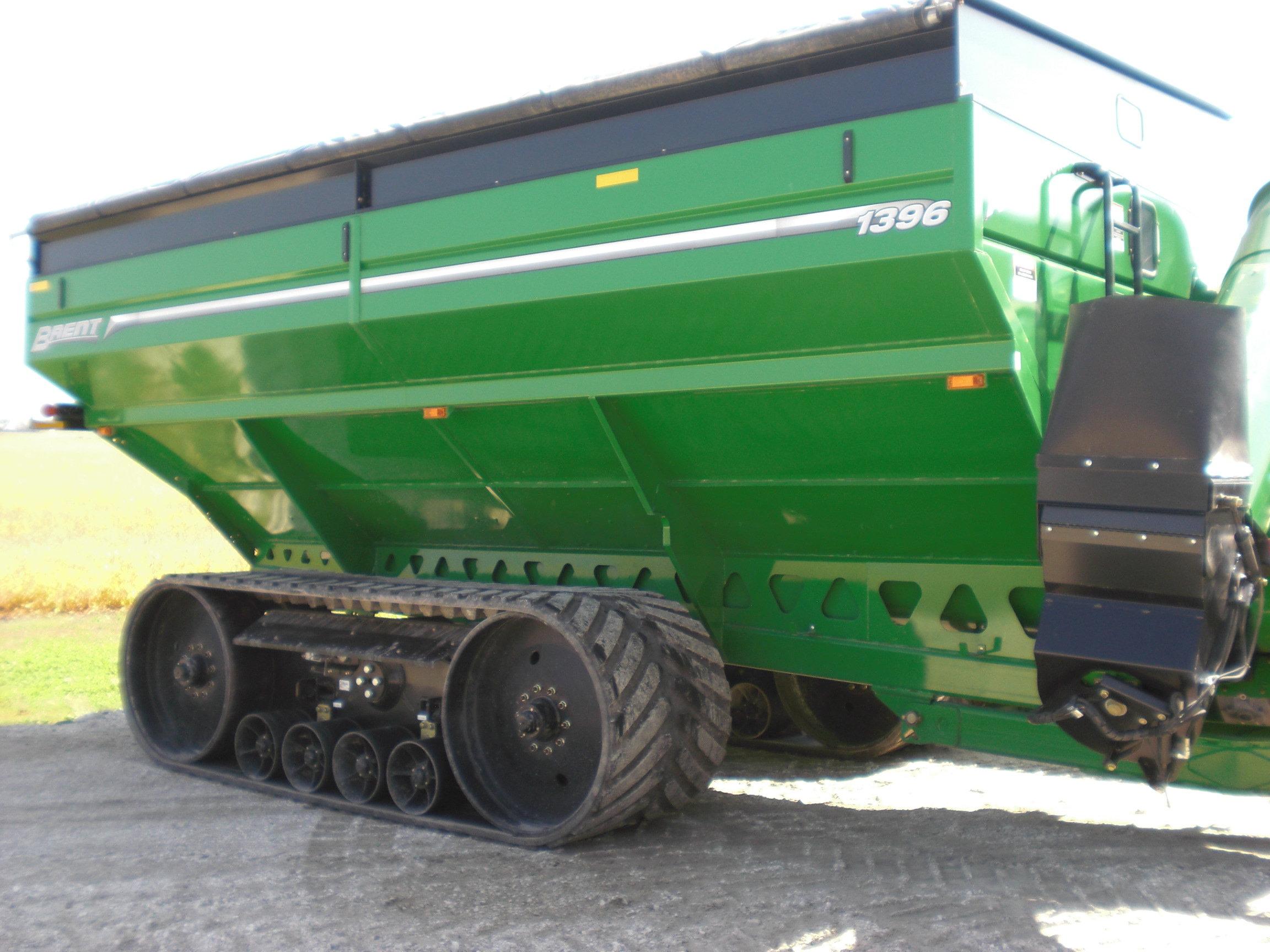 2015 Brent Avalanche 1396 grain cart