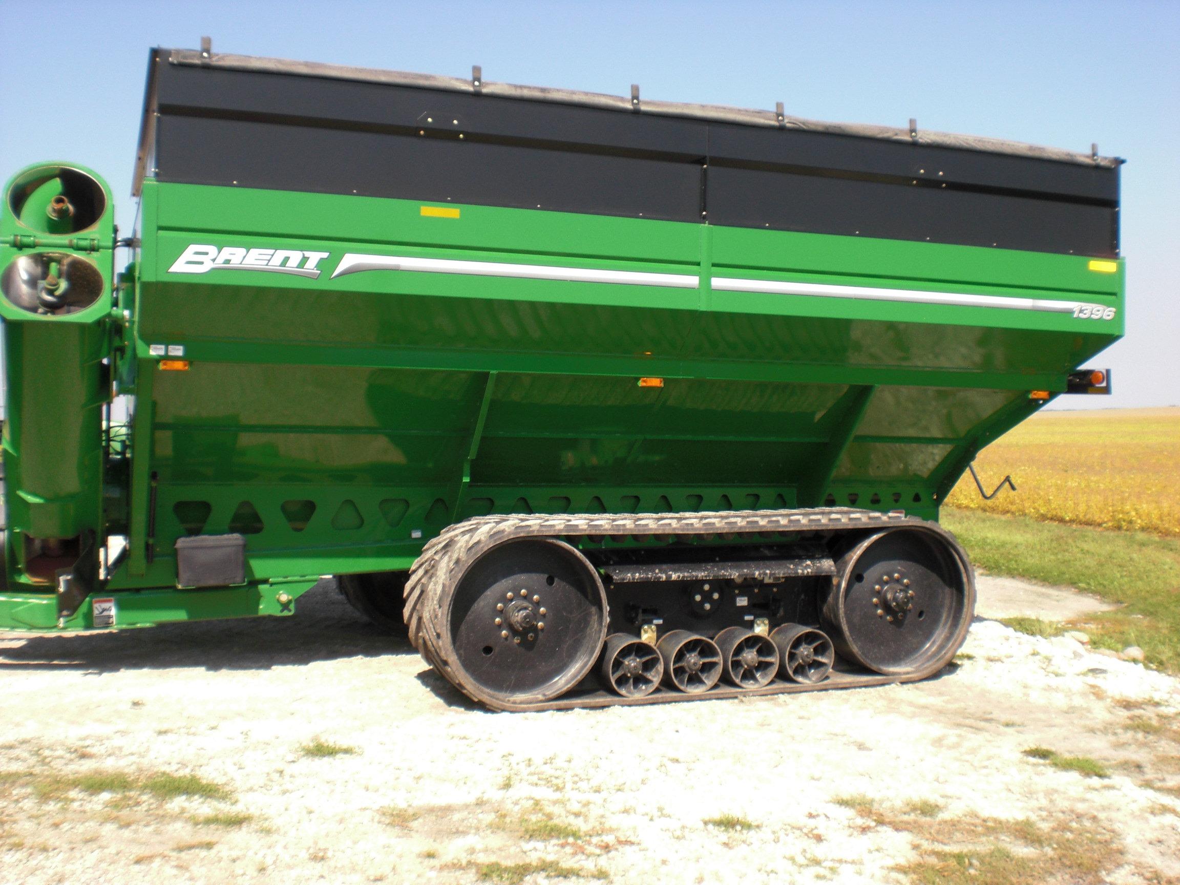 2015 Brent Avalanche 1396 grain cart