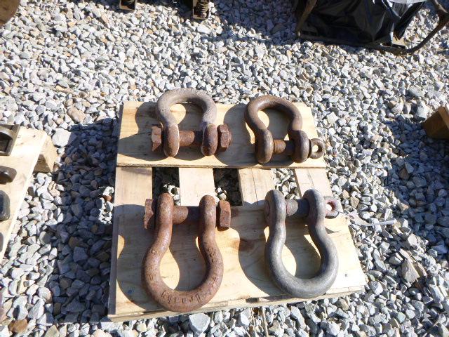 (4) 17 Ton Shackles (QEA 3005)