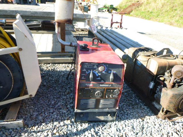 Ranger 8 Welder/Generator  (QEA 2189)