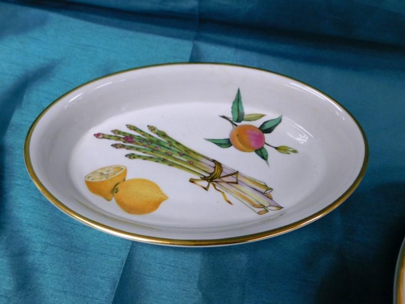 2 PC   ROYAL WORCESTER OVENWARE EVESHAM