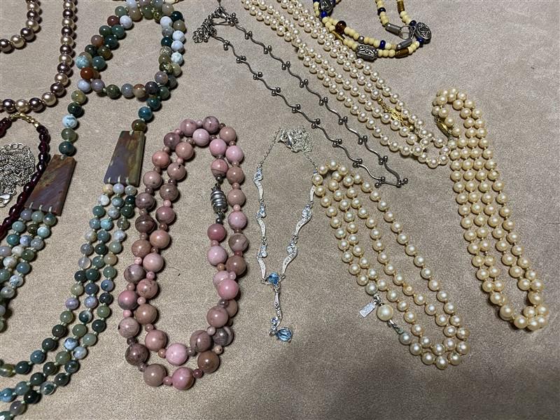 COSTUME JEWELRY LOT