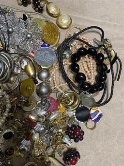 LARGE LOT MISC. COSTUME JEWELRY