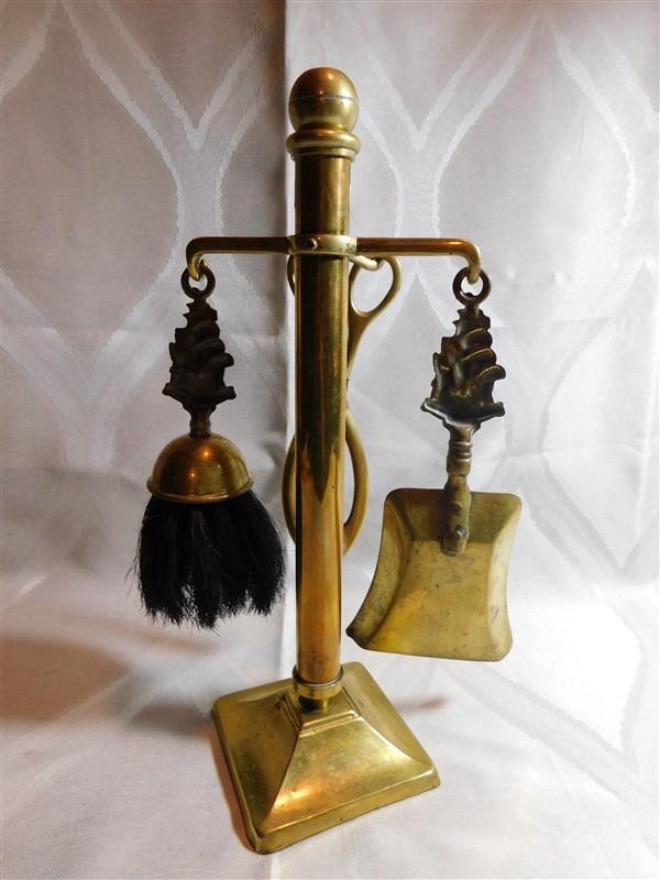 VINTAGE BRASS ENGLISH SMALL FIREPLACE TOOL SET - DESIGN : THE REVENGE SHIP 1688 - 14" TALL