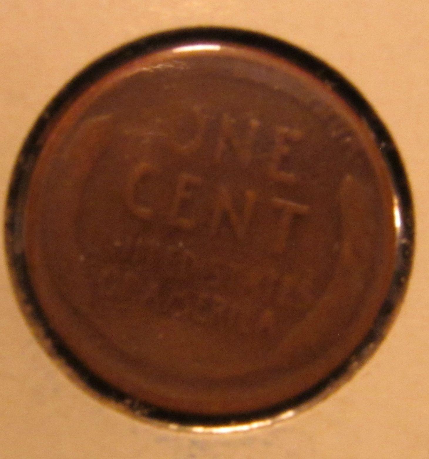 1042.           1922-D wheat cent