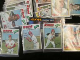 41 mixed sports cards includes 70s era Cincinnati Reds, Pete Rose and Johnny Bench included and 1991