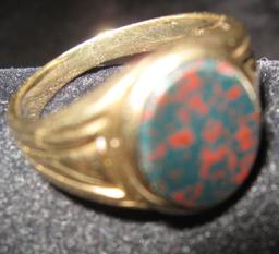 Man's 10KY (marked 10K) gold ring with a burgundy and green moss agate, size 9 1/2, weight 5.2 grams