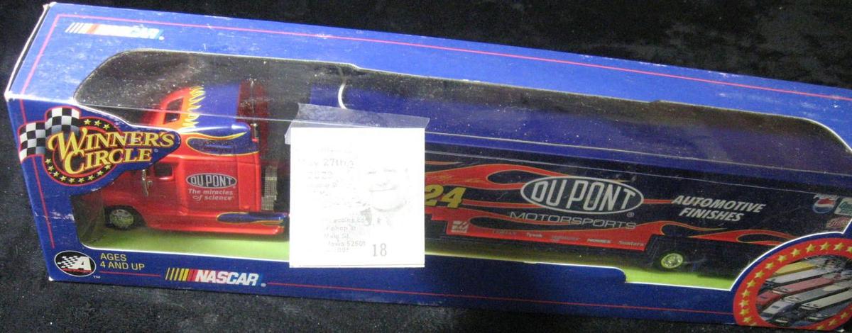 Winner's Circle Officially licensed Nascar Jeff Gordon #24 Trailer Rig. 1:64 scale. In original box.