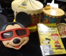 Mickey Mouse Viewmaster (cracked); Who was that dog I saw you with, Charlie Brown paperback; & (2) C
