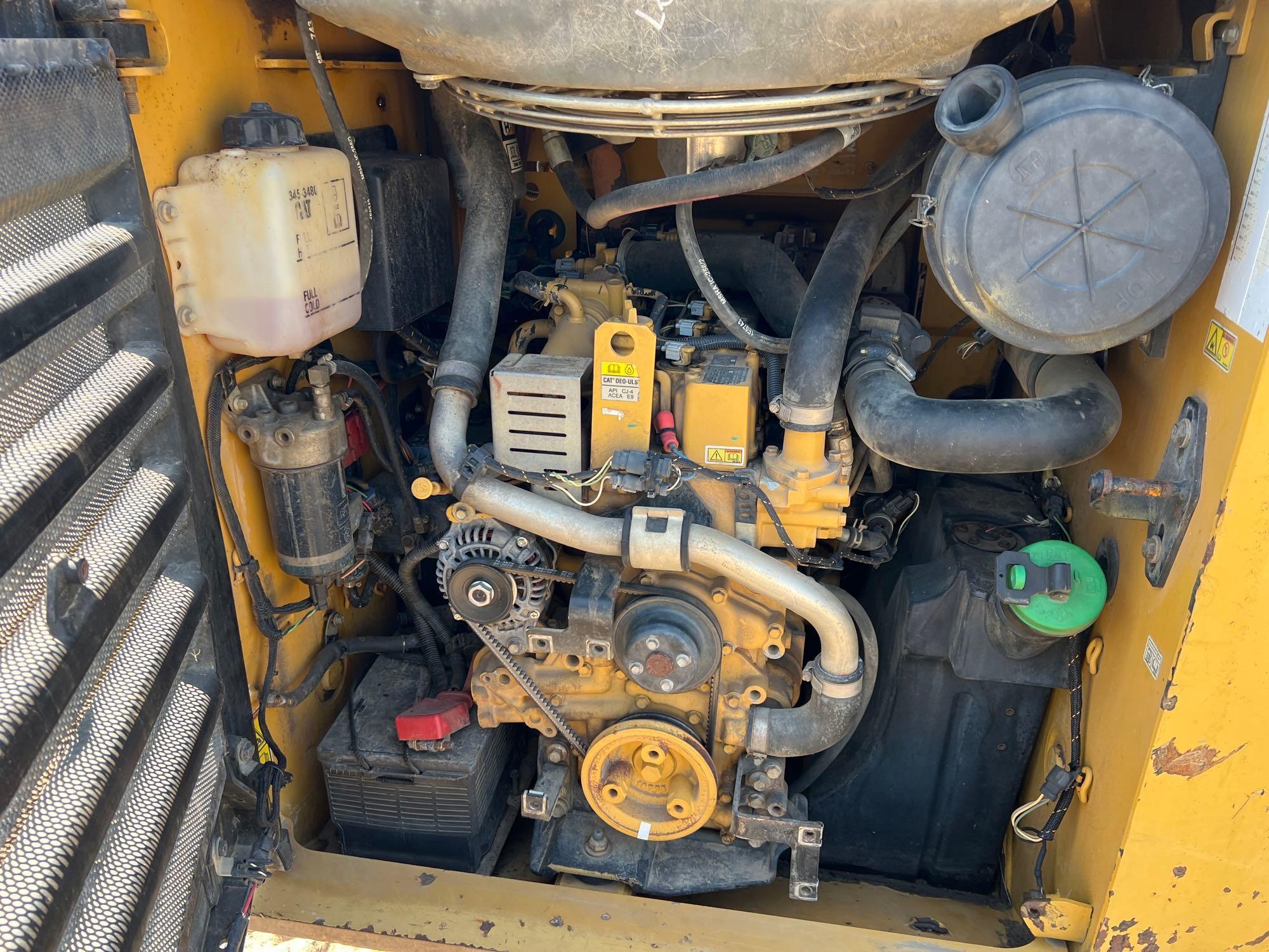 2015 CATERPILLAR 289D SKID STEER