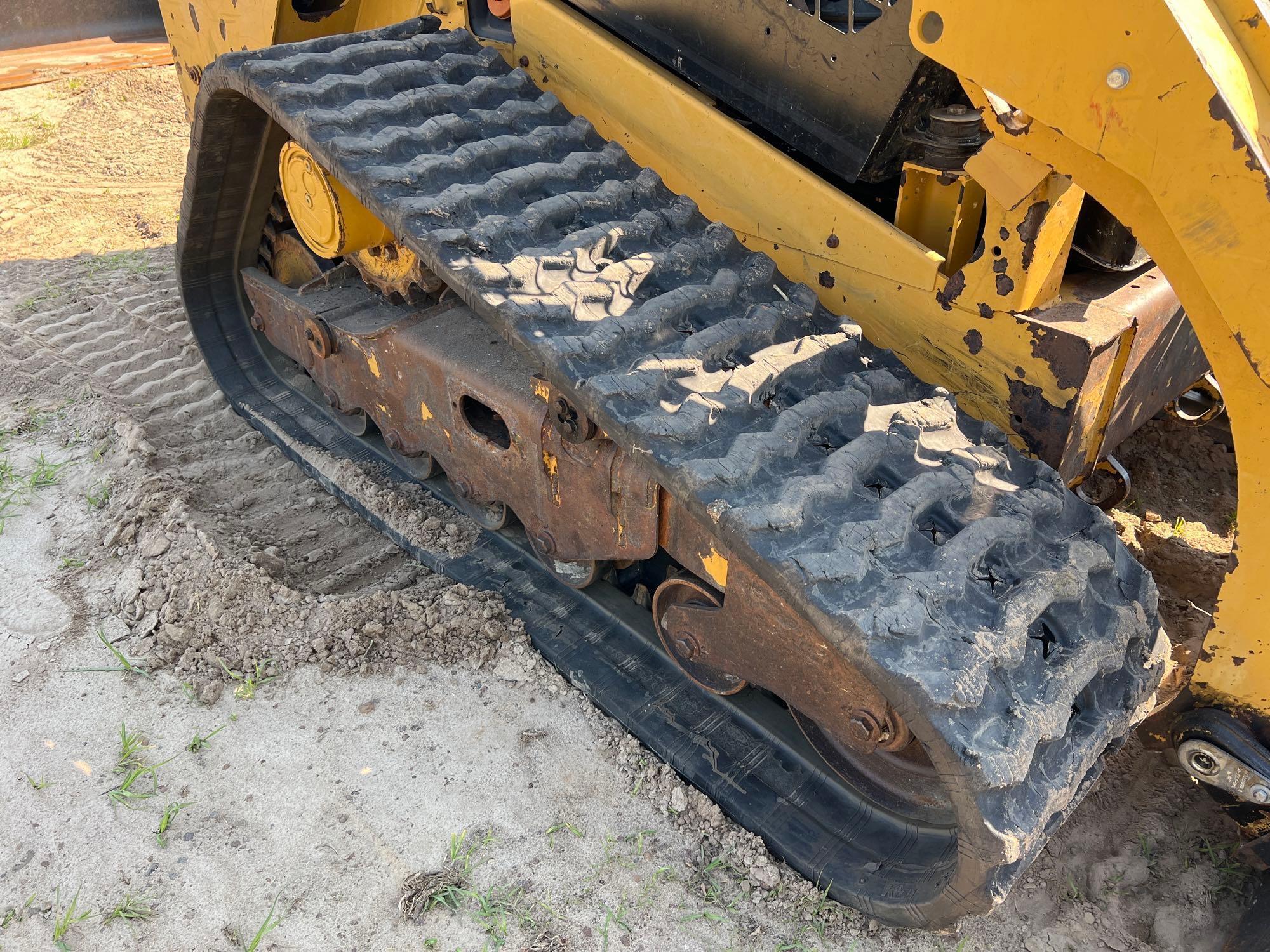 2015 CATERPILLAR 289D SKID STEER