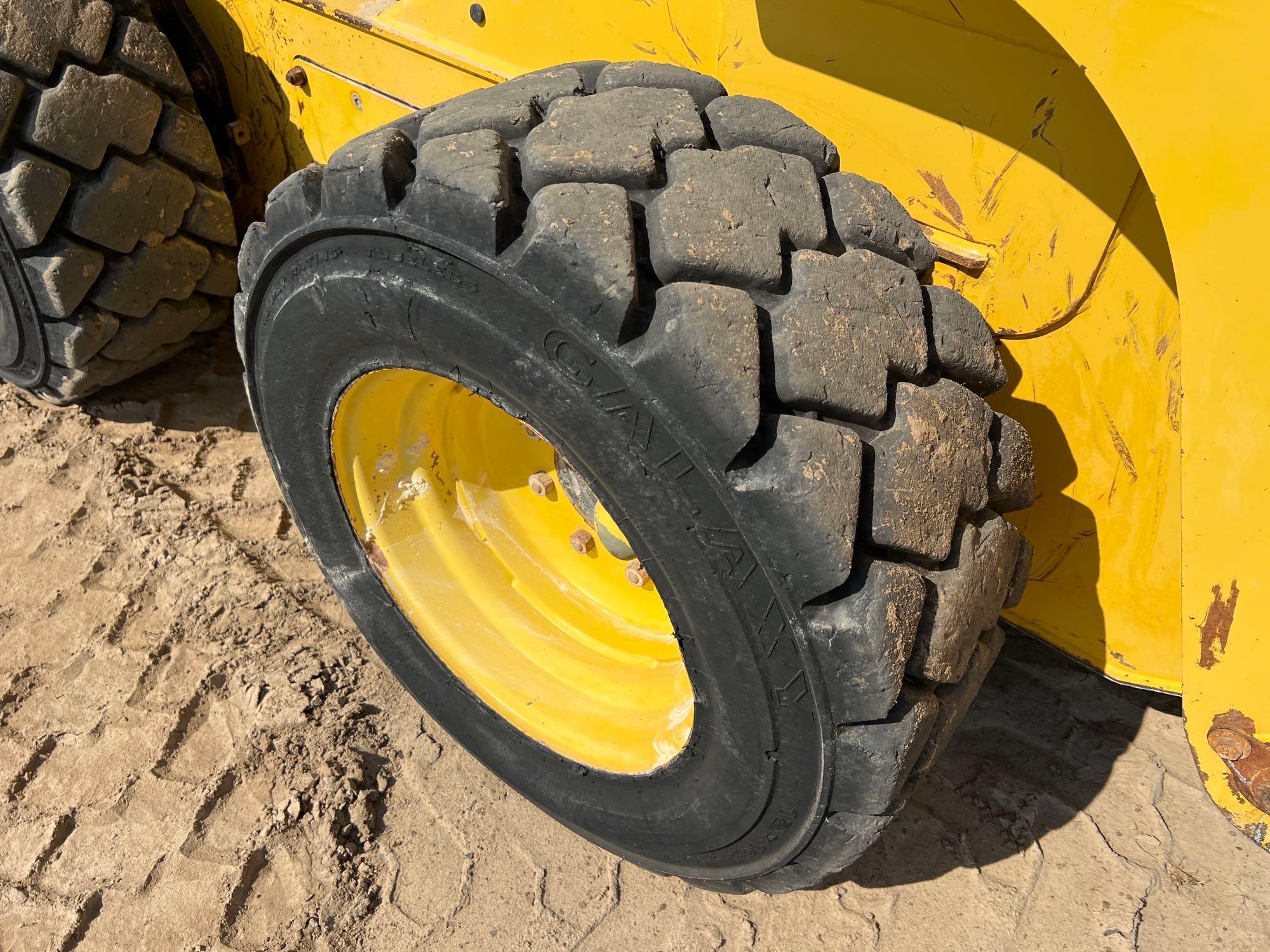 2005 KOMATSU SK1026-5N SKID STEER