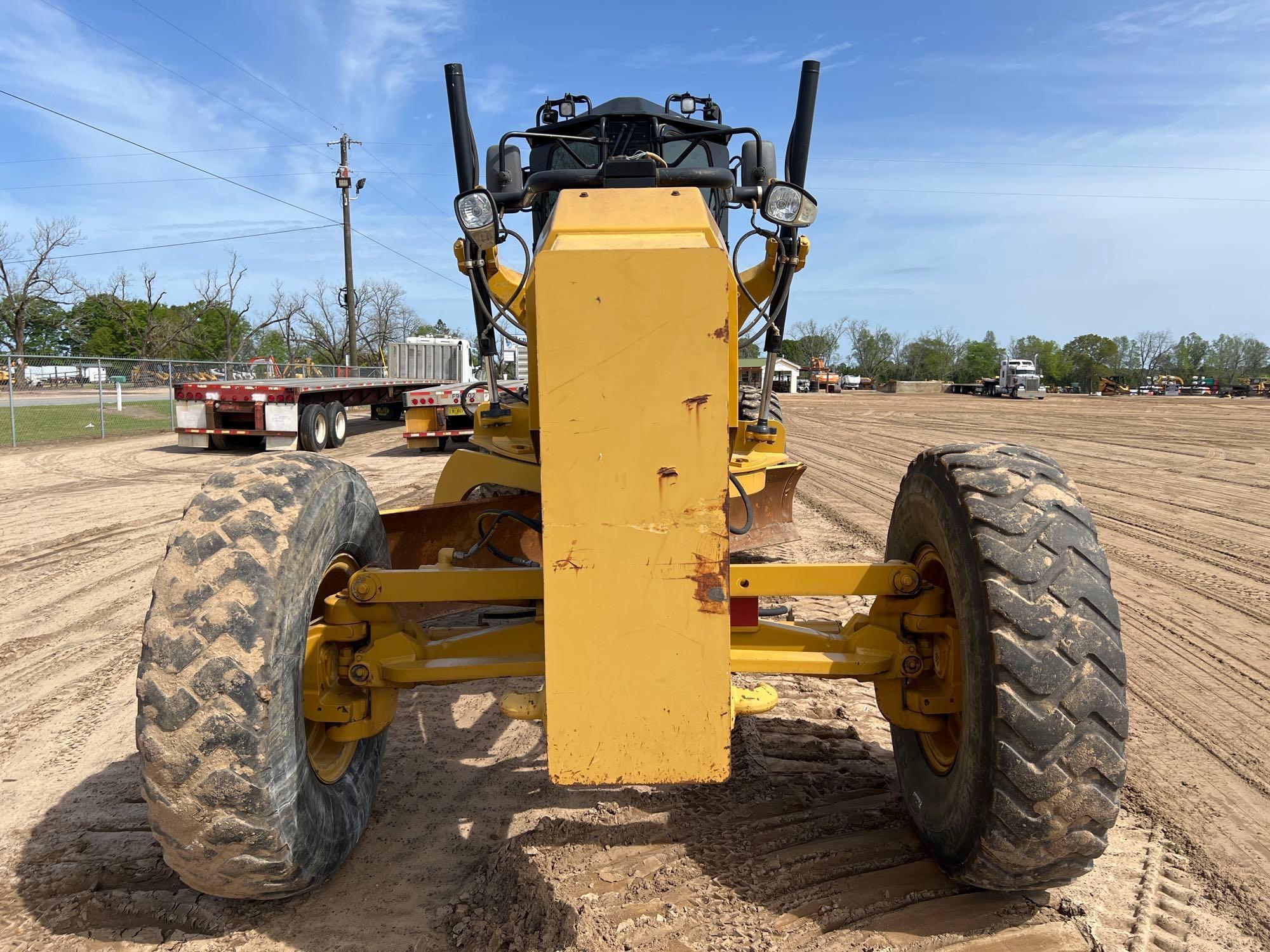 2014 CATERPILLAR 140M2 MOTOR GRADER