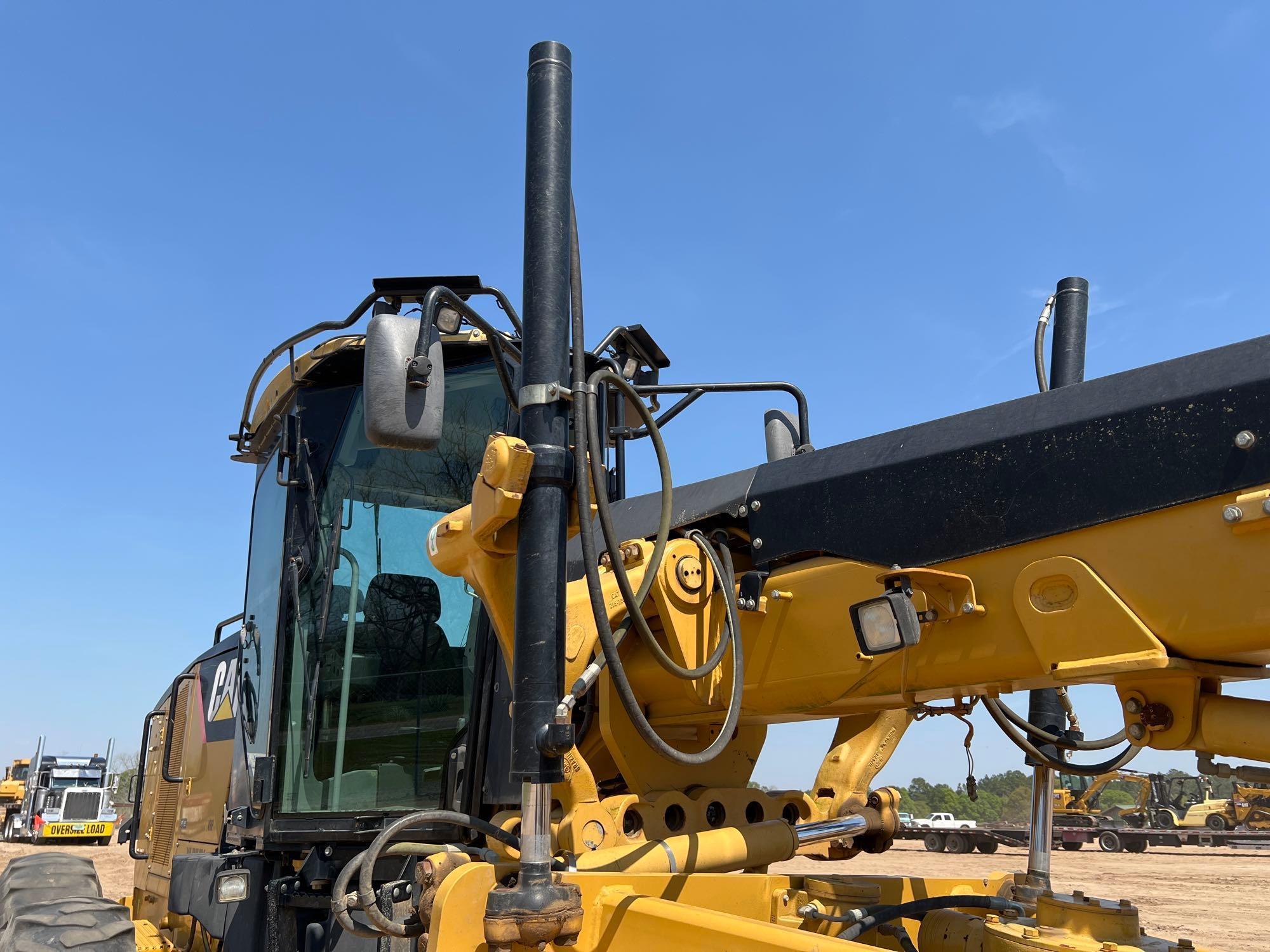 2011 CATERPILLAR 140M MOTOR GRADER