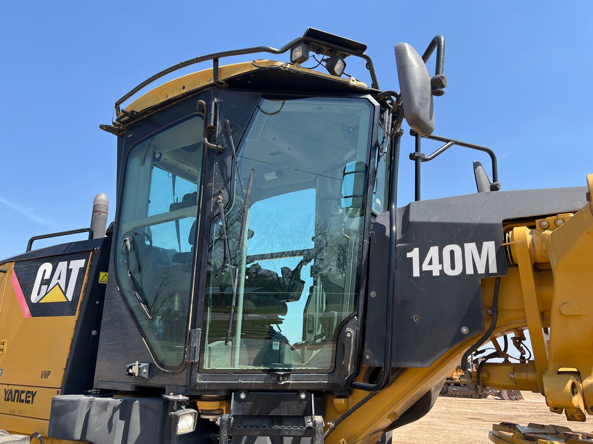 2011 CATERPILLAR 140M MOTOR GRADER