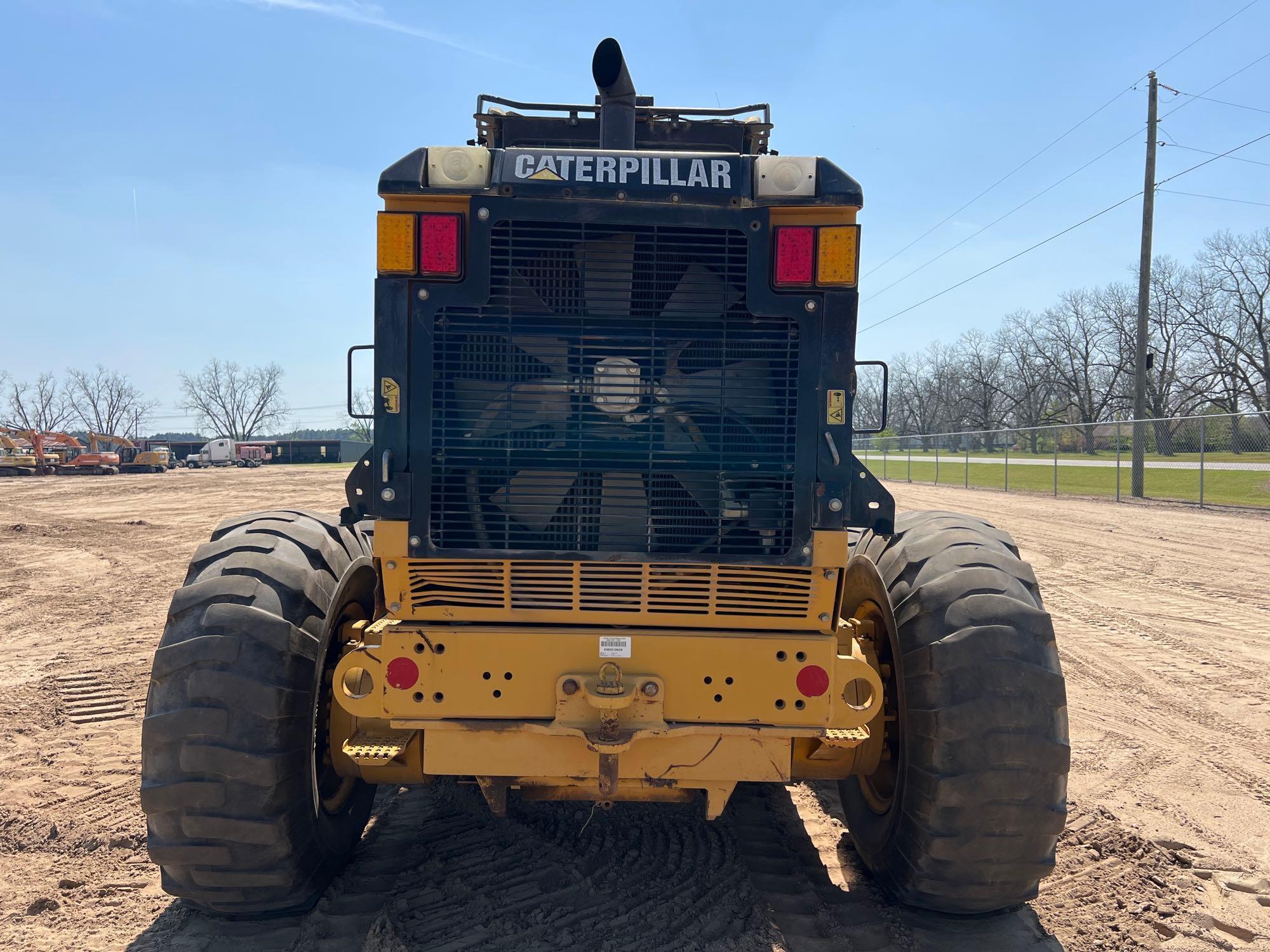 2011 CATERPILLAR 140M MOTOR GRADER