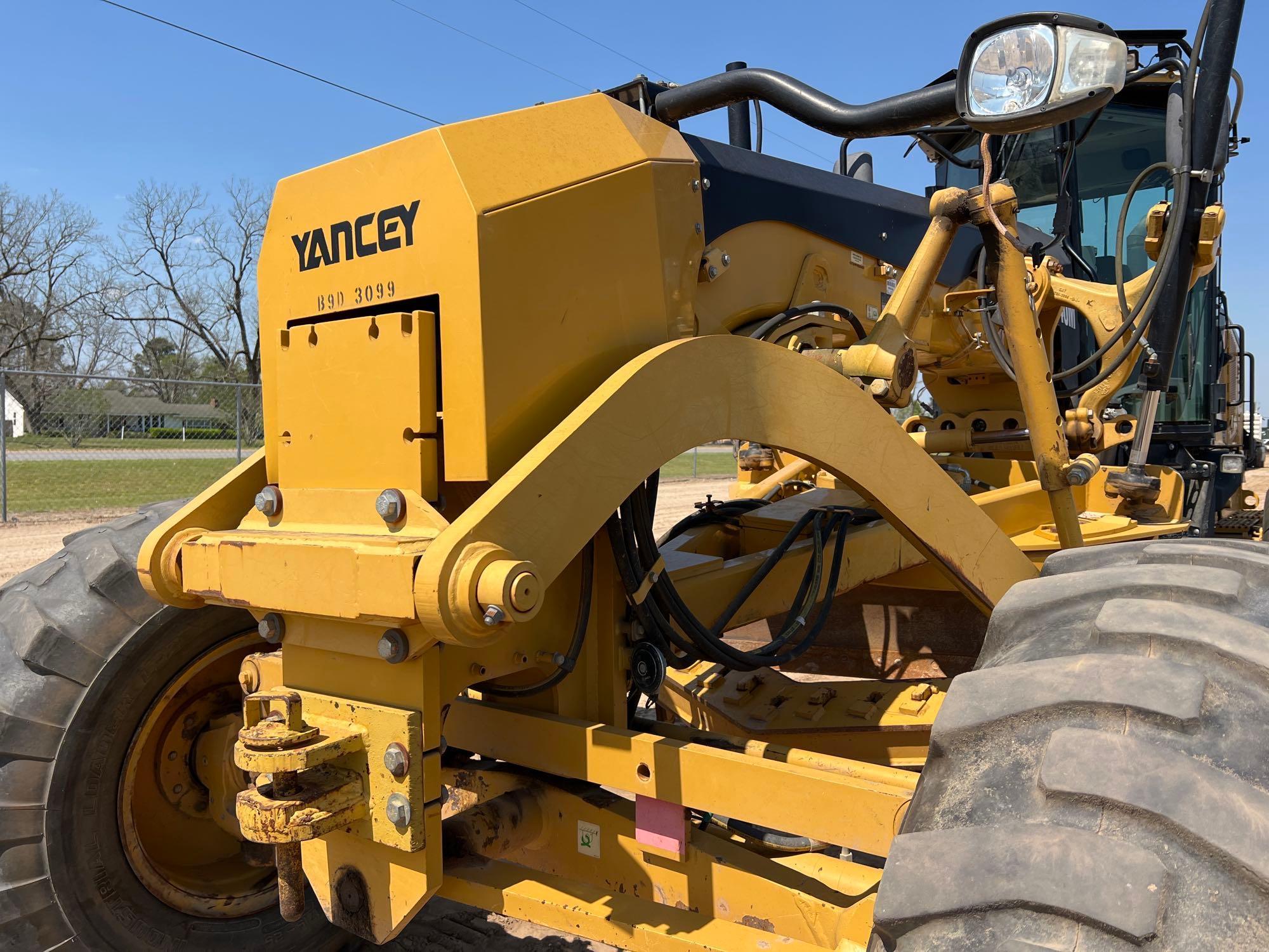 2011 CATERPILLAR 140M MOTOR GRADER