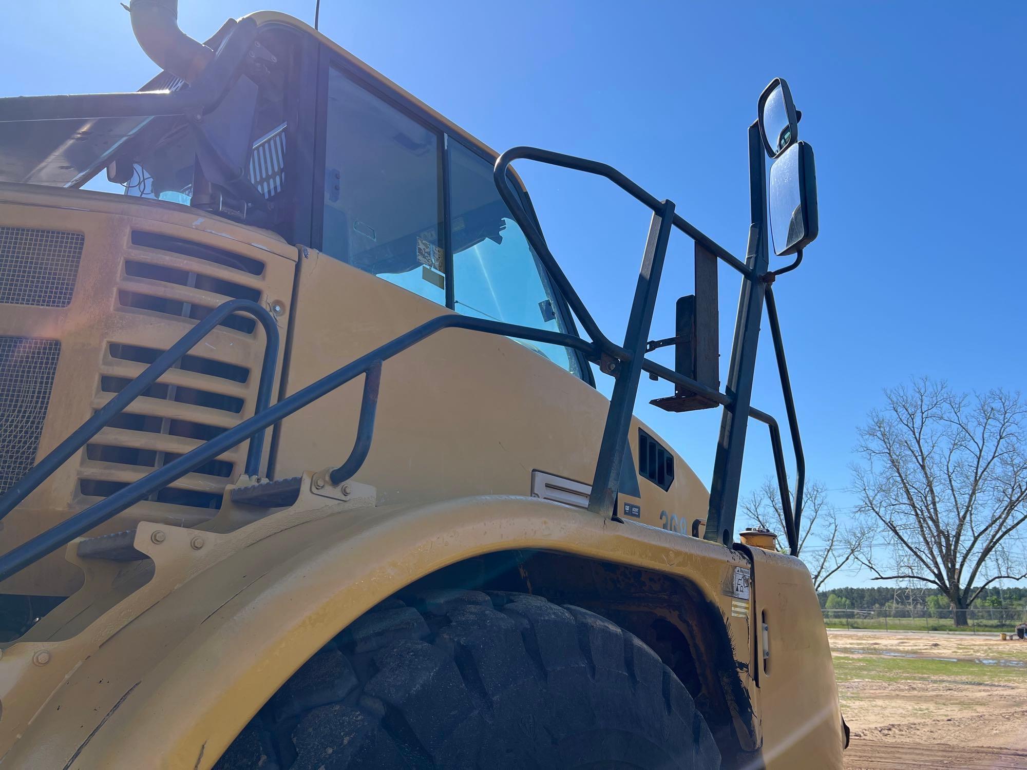 2007 CATERPILLAR 740 6X6 OFF ROAD DUMP TRUCK