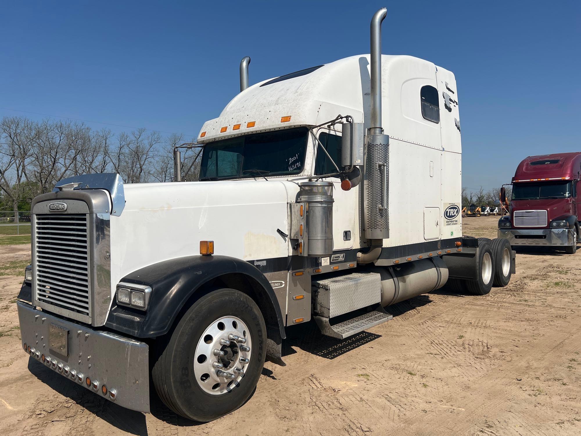 2001 FREIGHTLINER CLASS IC XL LIMITED T/A ROAD TRA