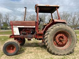 INTERNATIONAL 1086 TRACTOR