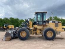 CATERPILLAR IT28G RUBBER TIRE LOADER