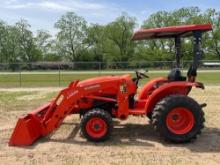 KUBOTA L3901 TRACTOR