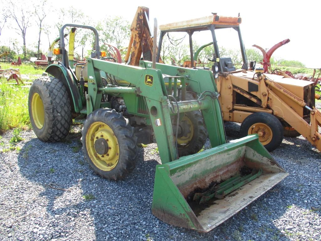 John Deere 5300 w/540 Loader