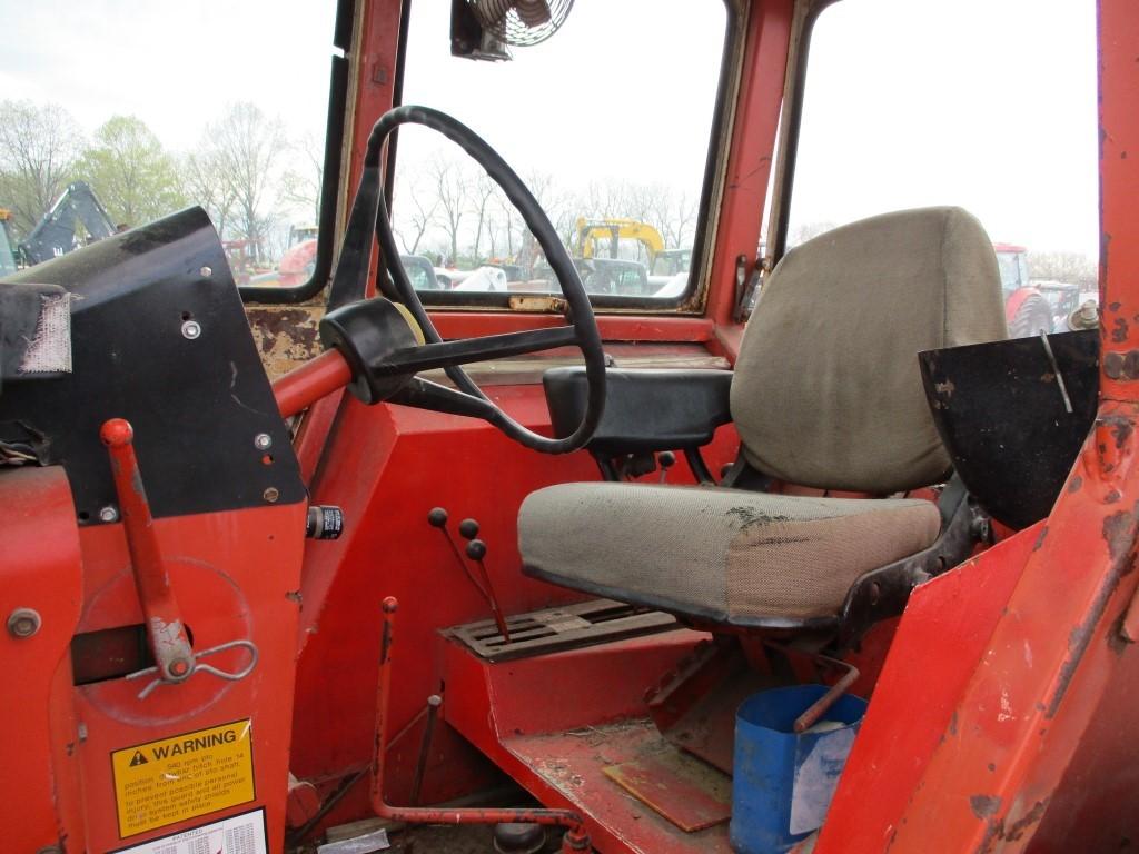 Allis Chalmers 185 Tractor