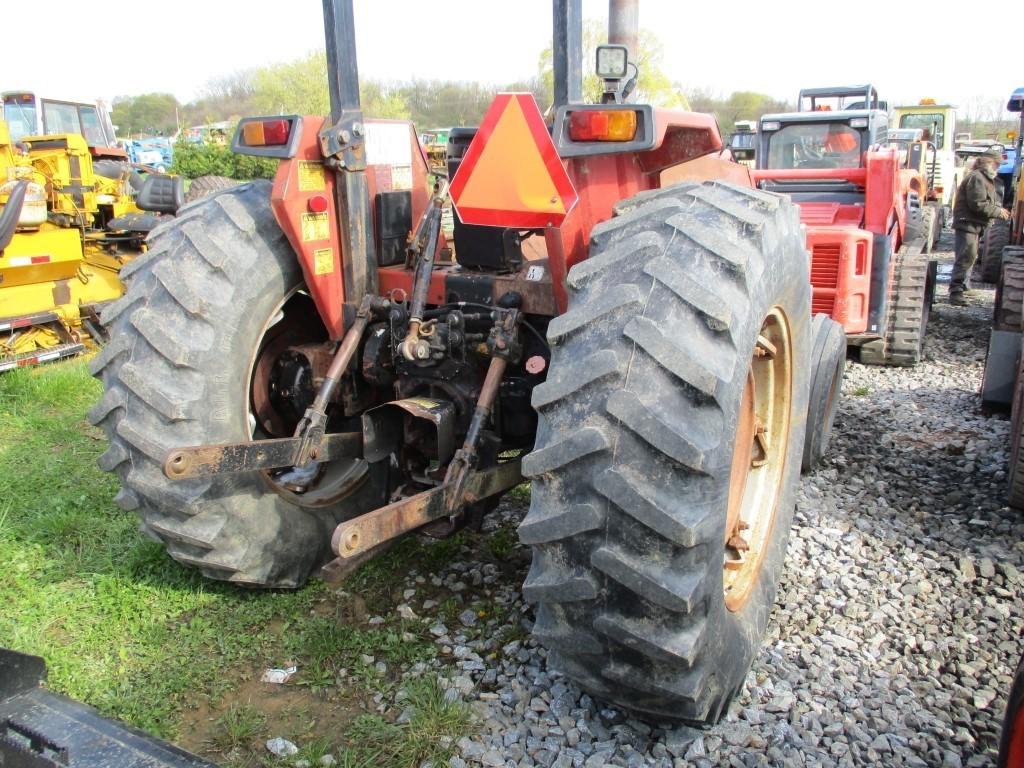 Case/ IH 1494 Tractor