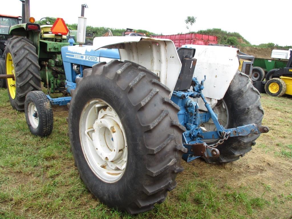 Ford 660 Tractor