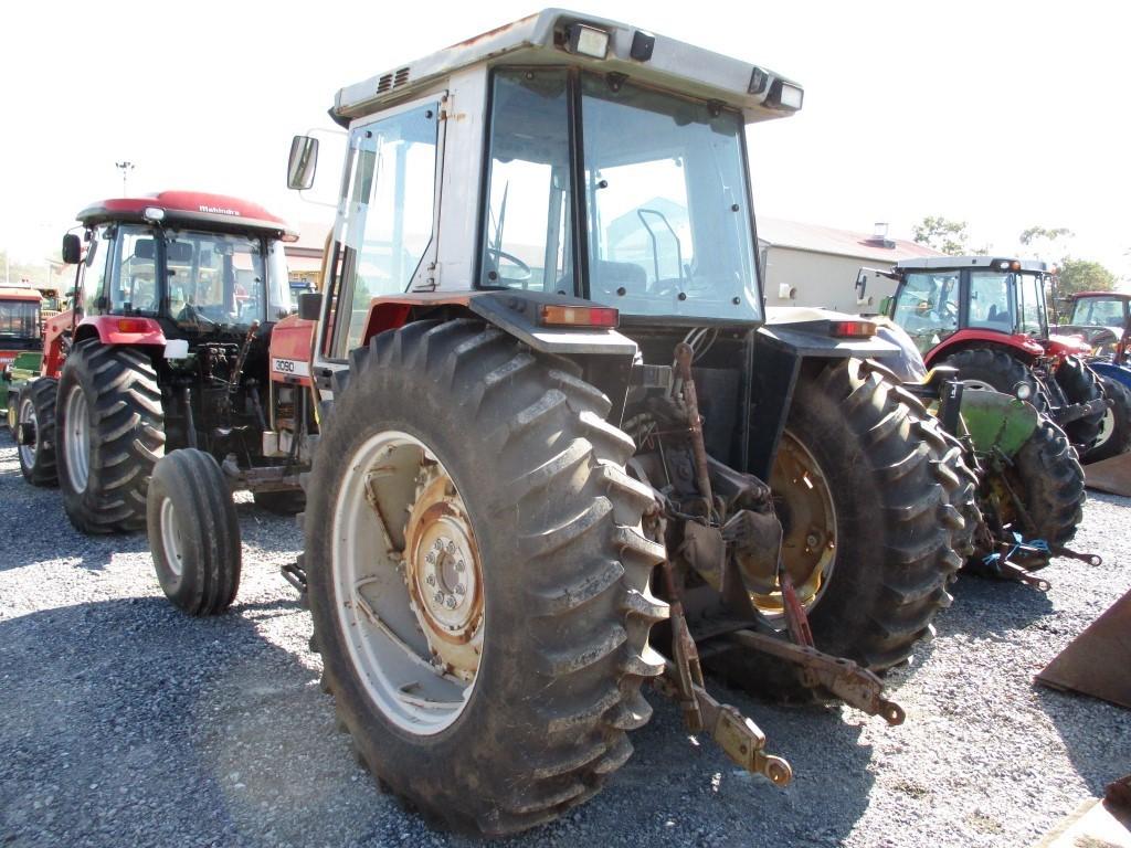 Massey Ferguson 3090 Tractor