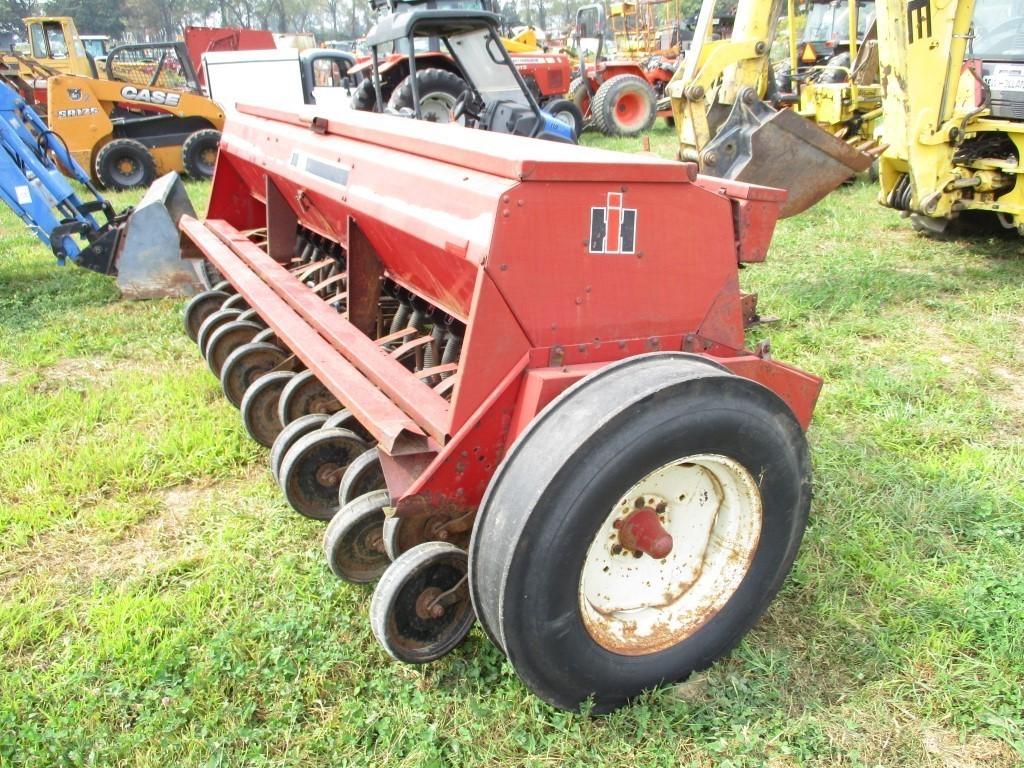 Case International 5100 Grain Drill