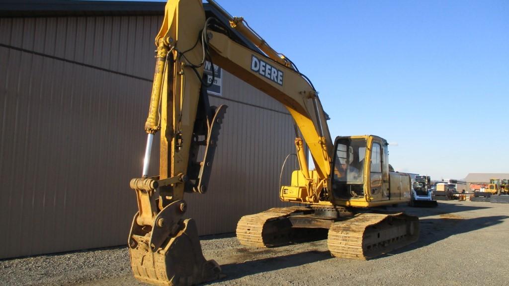 John Deere 230LC Excavator