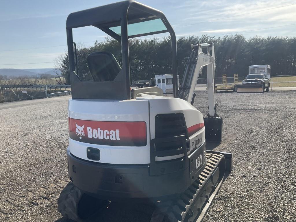 2012 Bobcat E32 Mini-Excavator