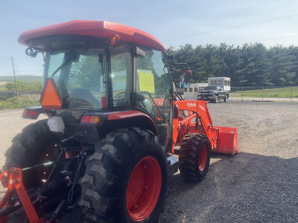 Kubota MX6000 Tractor