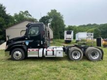 2021 Freightliner Cascadia Day Cab Tractor Truck