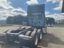 2017 Freightliner Cascadia 116 Day Cab Tractor Trk