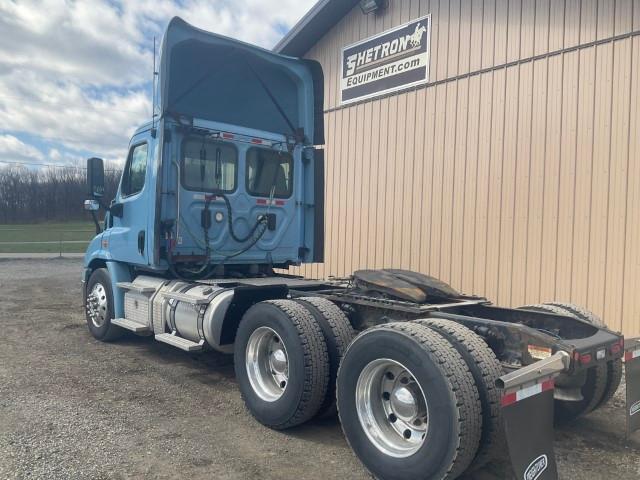 2017 Freightliner Cascadia 116 Day Cab Tractor Trk