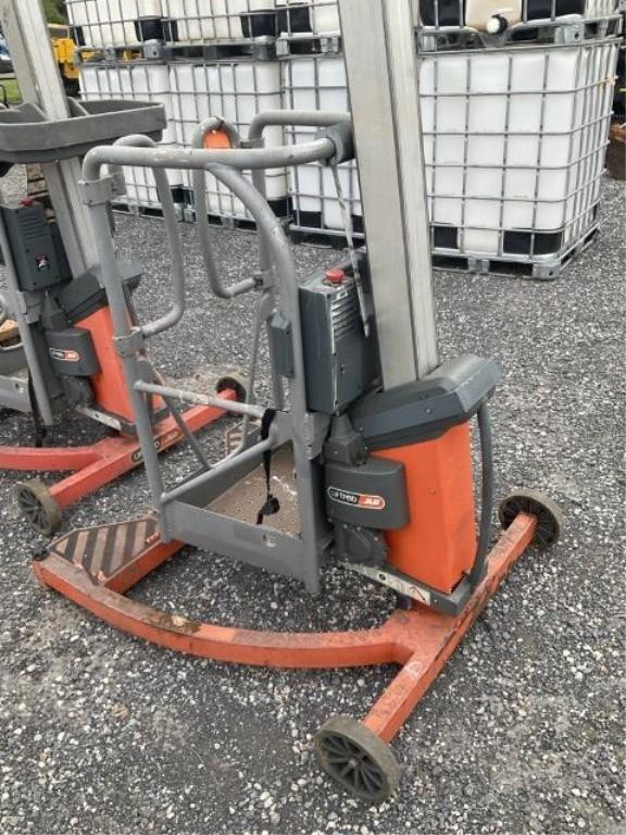 Electric JLG 1 Man Lift