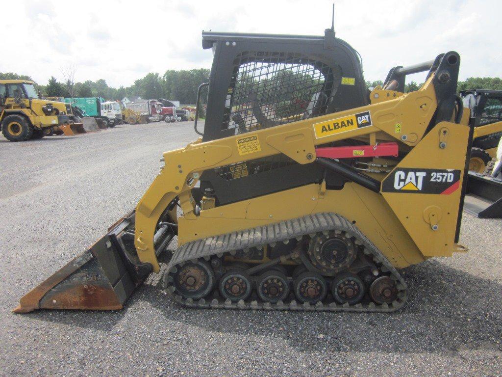 2015 Caterpillar 257D Skid Steer