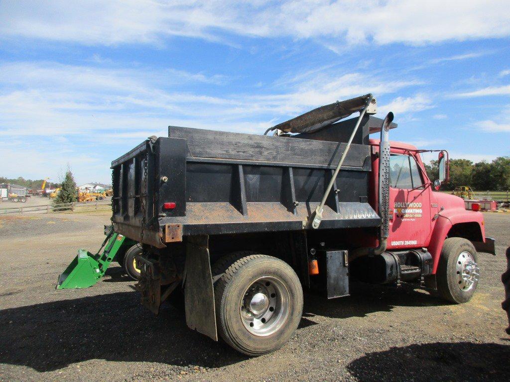 1987 International 1954 S/A Dump Truck