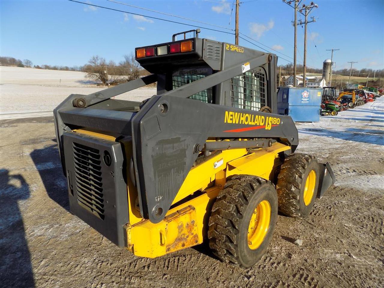 New Holland LS180