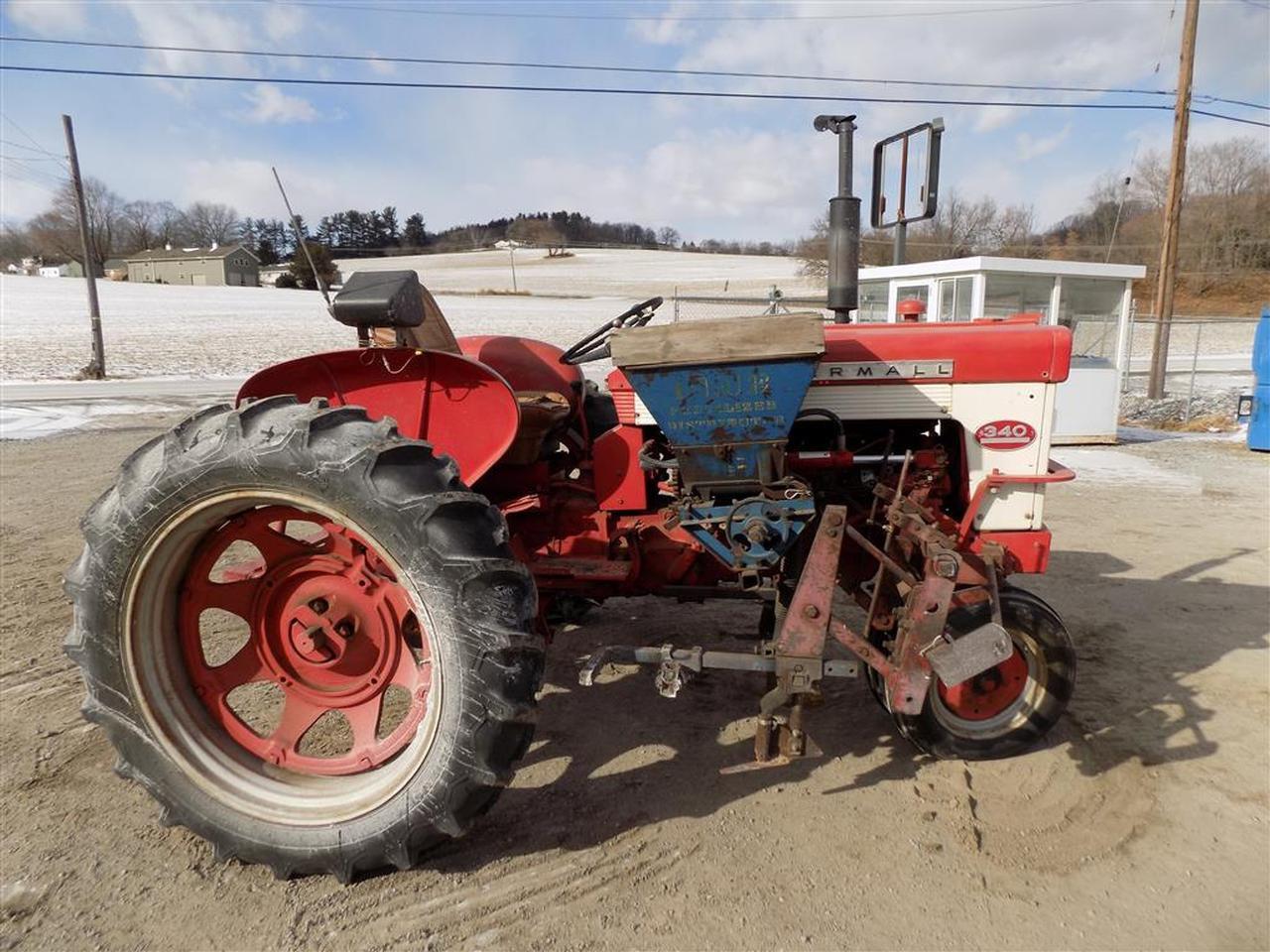 Farmall 340