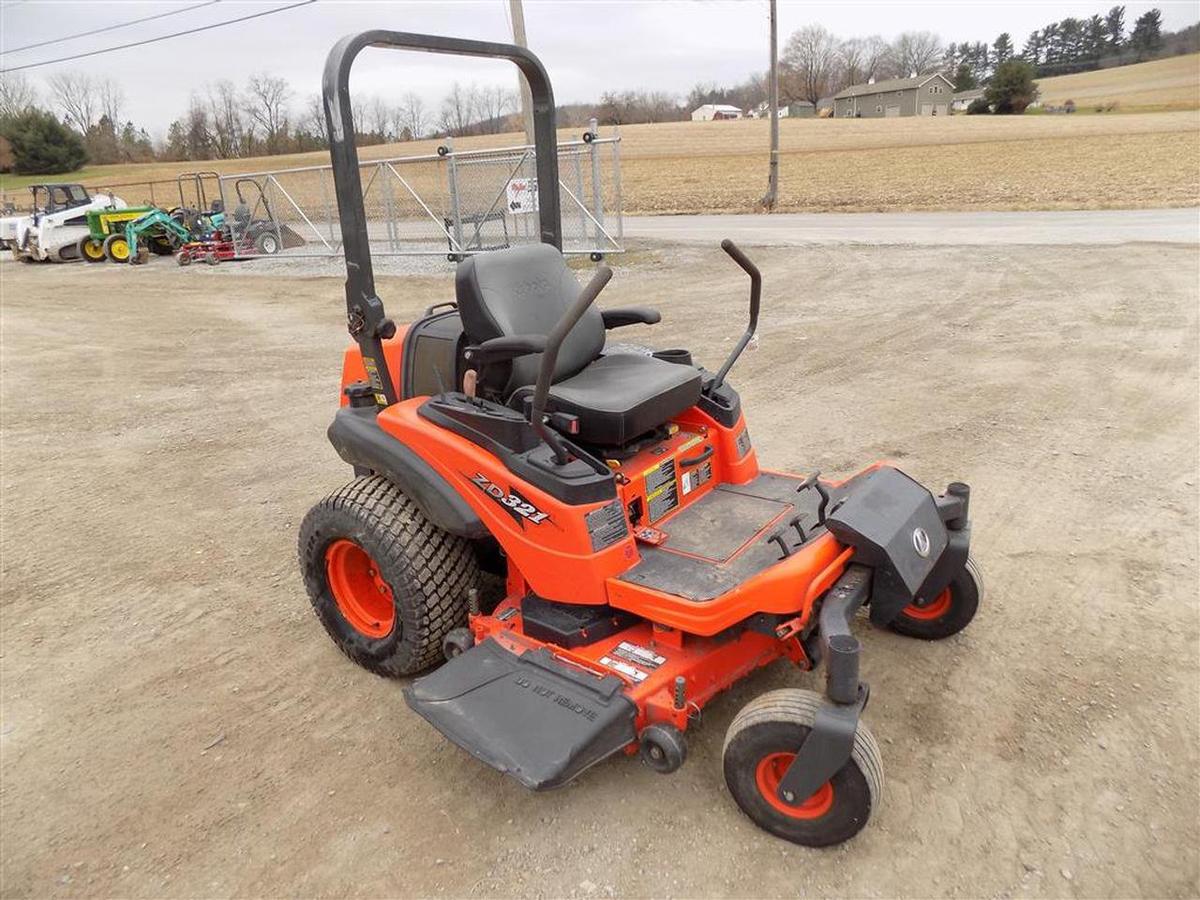 Kubota ZD321