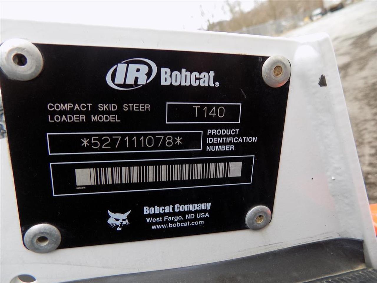 Bobcat T140