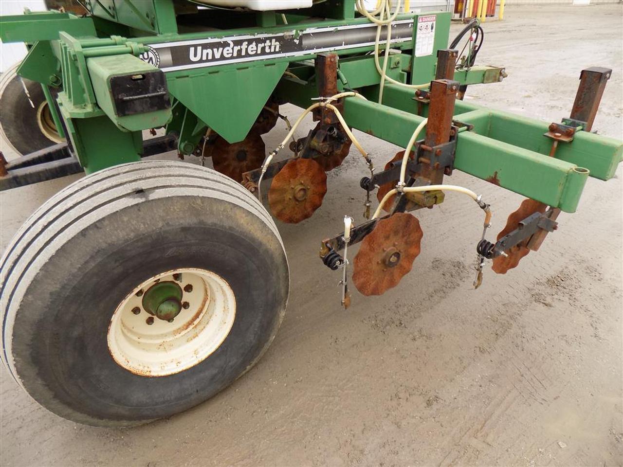 Unverferth No-Till Zone Cart