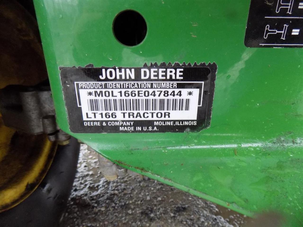 John Deere LT166 Riding Mower