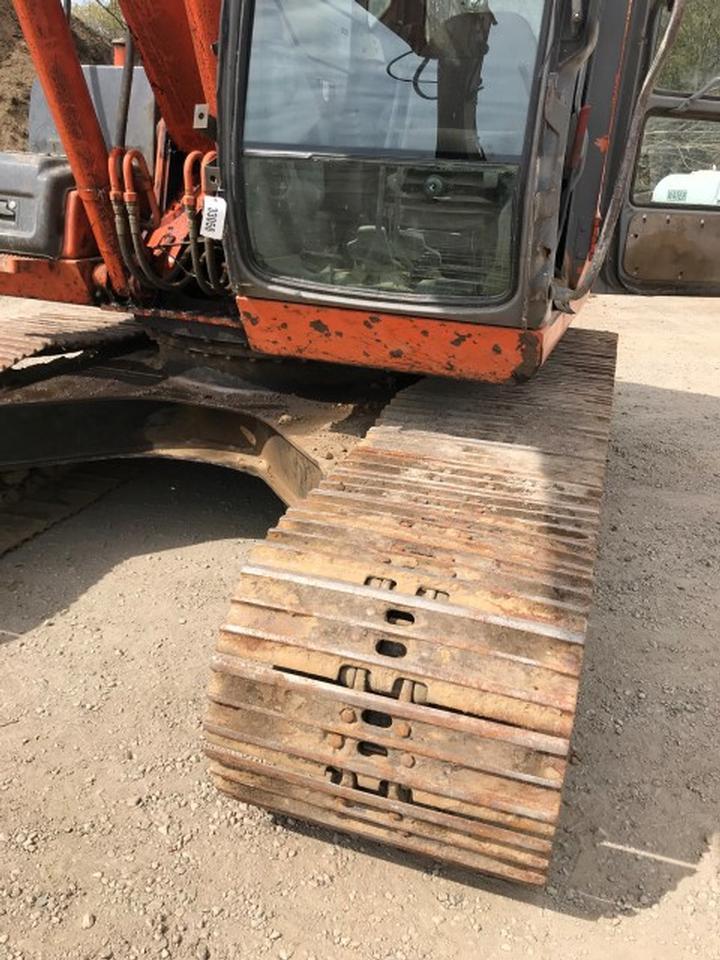 2004 Hitachi ZAxis 200LC